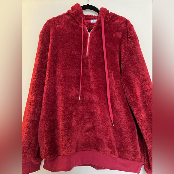 Burgundy/wine coloured hoodie - Picture 2 of 3